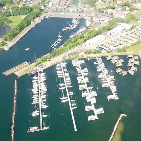Urlaubsbahnhof Appartamento Lauterbach (Rugen)